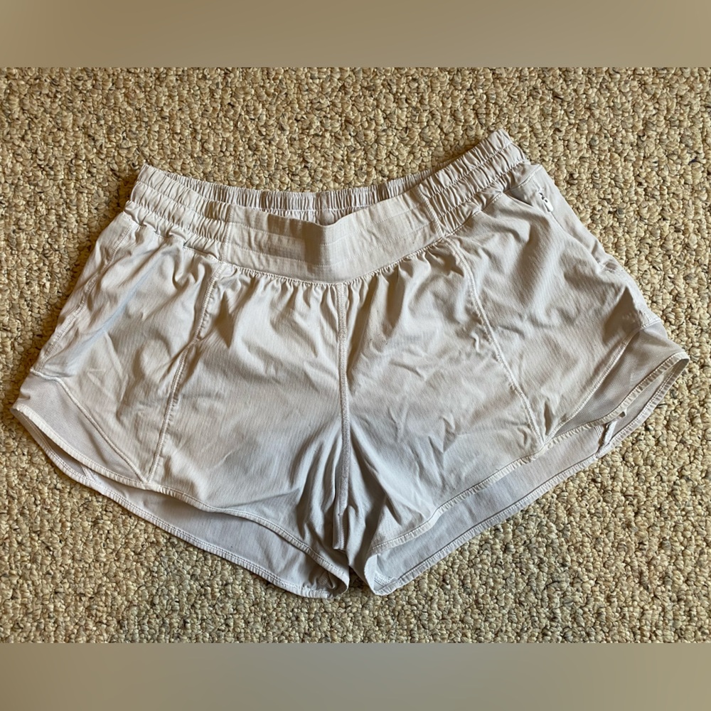 Lululemon Hotty hot shorts- size 10 tall 4” inseam